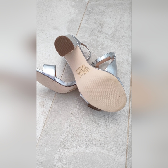 Metalic Silver Block Heel Vegan Leather Sandals by Call it Spring Uk Size 4 - Picture 2 of 7